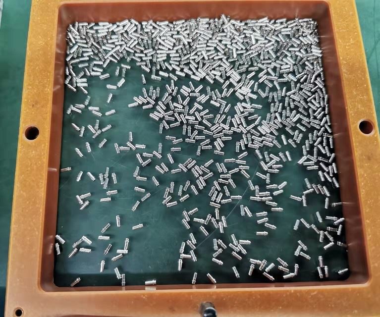 Lieliska galvanizācijas tehnoloģija Pārklāts ar rodiju