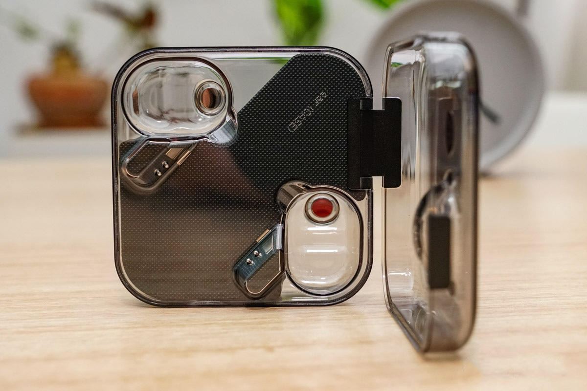 Nekas Auss (1) Austiņas Ievads